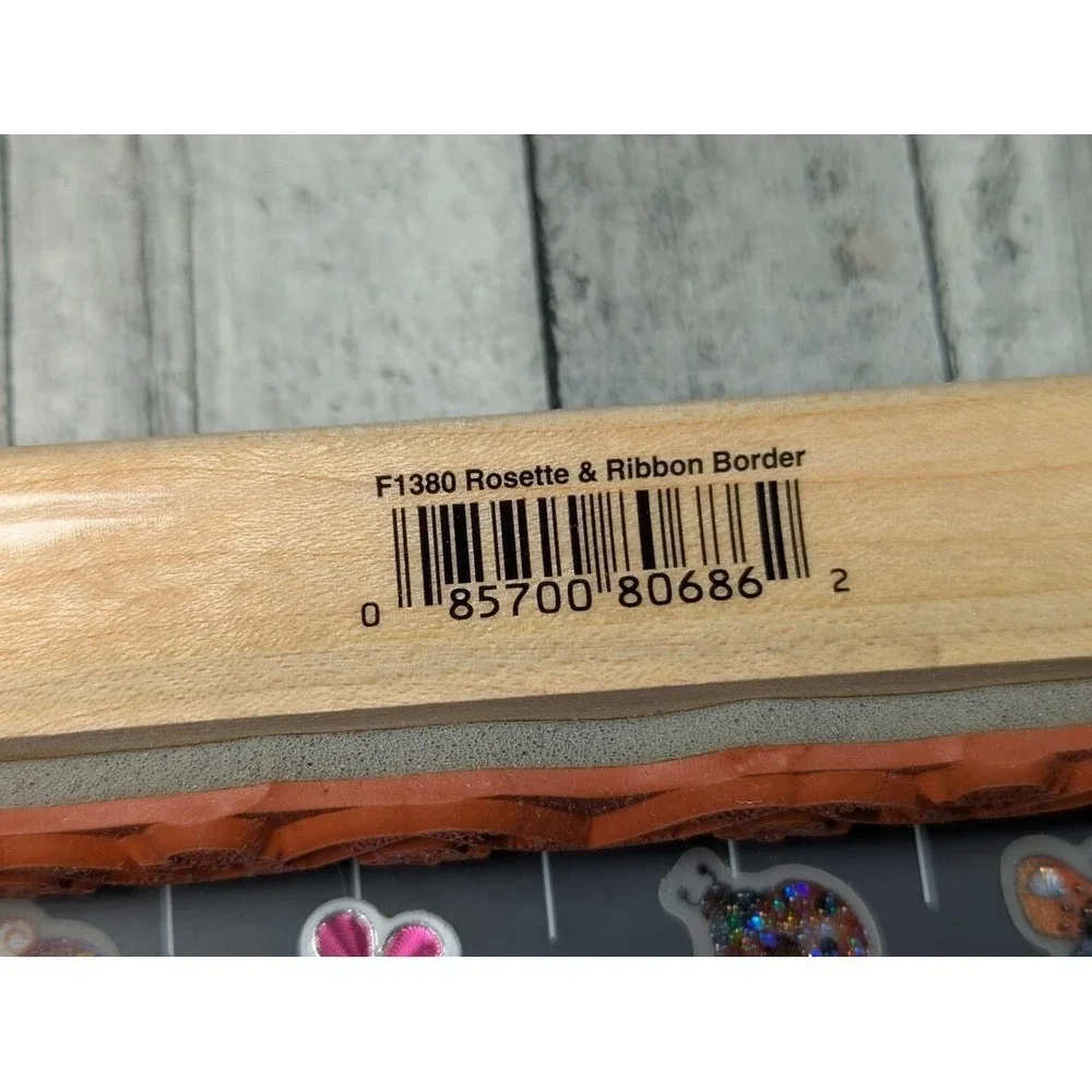 Hero Arts Flowers and Ribbon Border F1380 Rubber Stamp Wood #L80